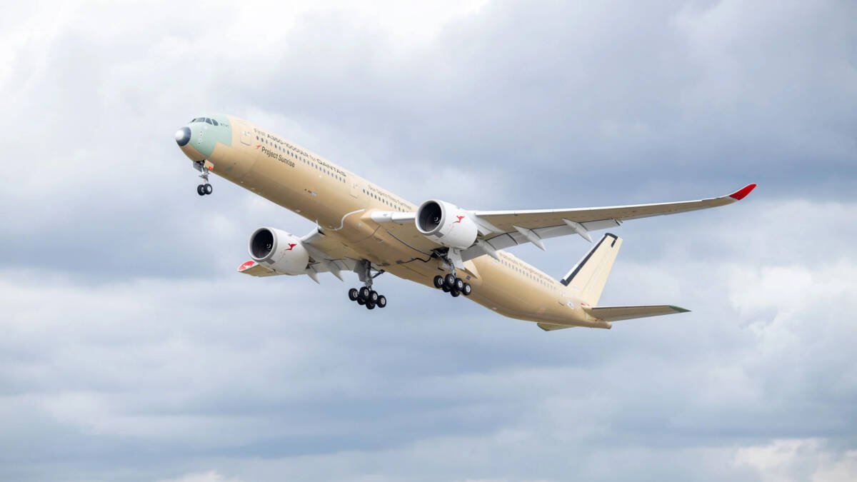 Самолет Airbus A350-1000ULR для Qantas в полёте