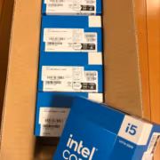 Amazon прислал японцу пять Core i5-14400 вместо одного 4 Коробки с процессорами Intel Core i5-14400F в коричневой коробке