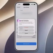 Экран iPhone iOS 27 сообщение о высокой рискованной транзакции