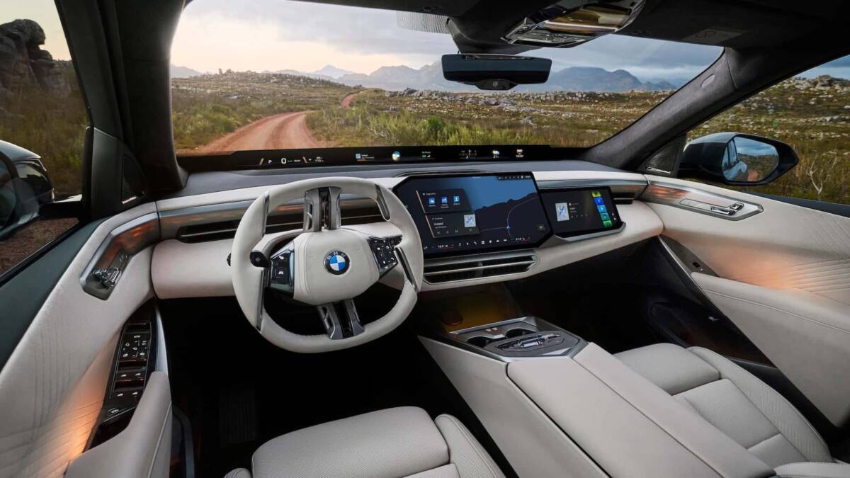 BMW сохранит V8 без гибрида в кроссовере X5 M60 2027 года 3 Интерьер BMW X5 M60 кабриолет автомобиль