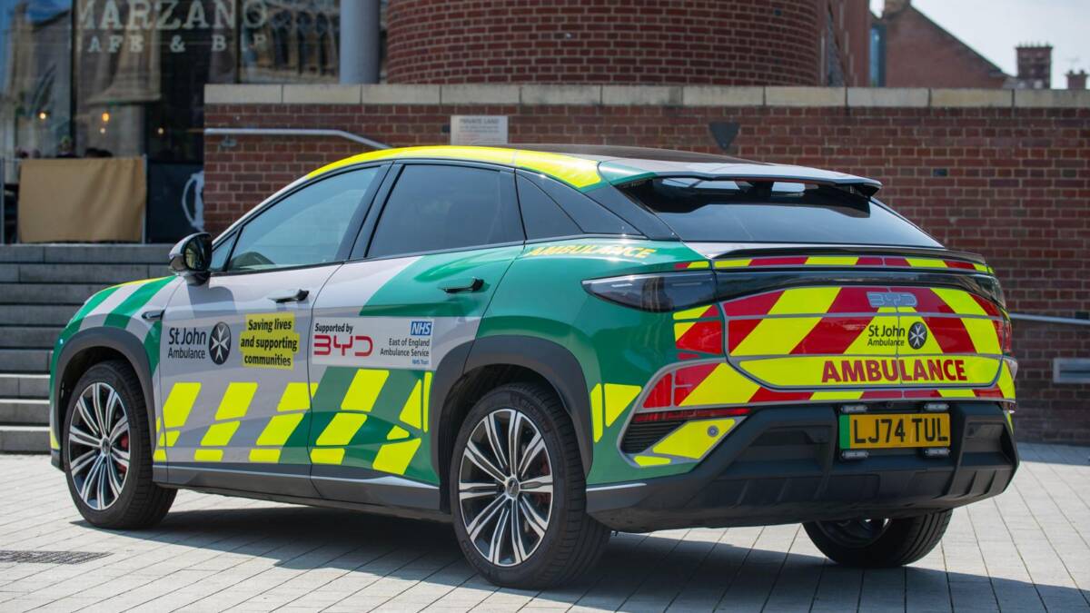 Медицинский электромобиль BYD SEALION 7 для скорой помощи
