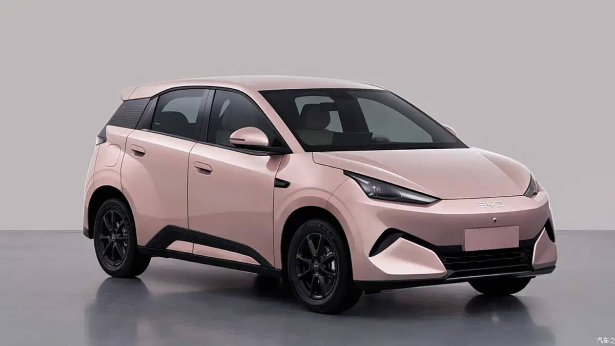 Электромобиль BYD Seagull в розовом цвете