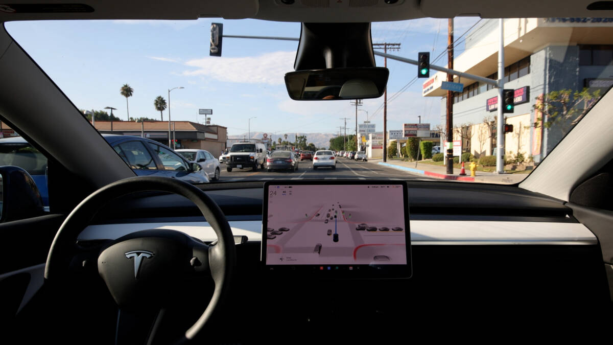 Бывший менеджер Tesla назвал роботакси компании «катящимися угрозами»