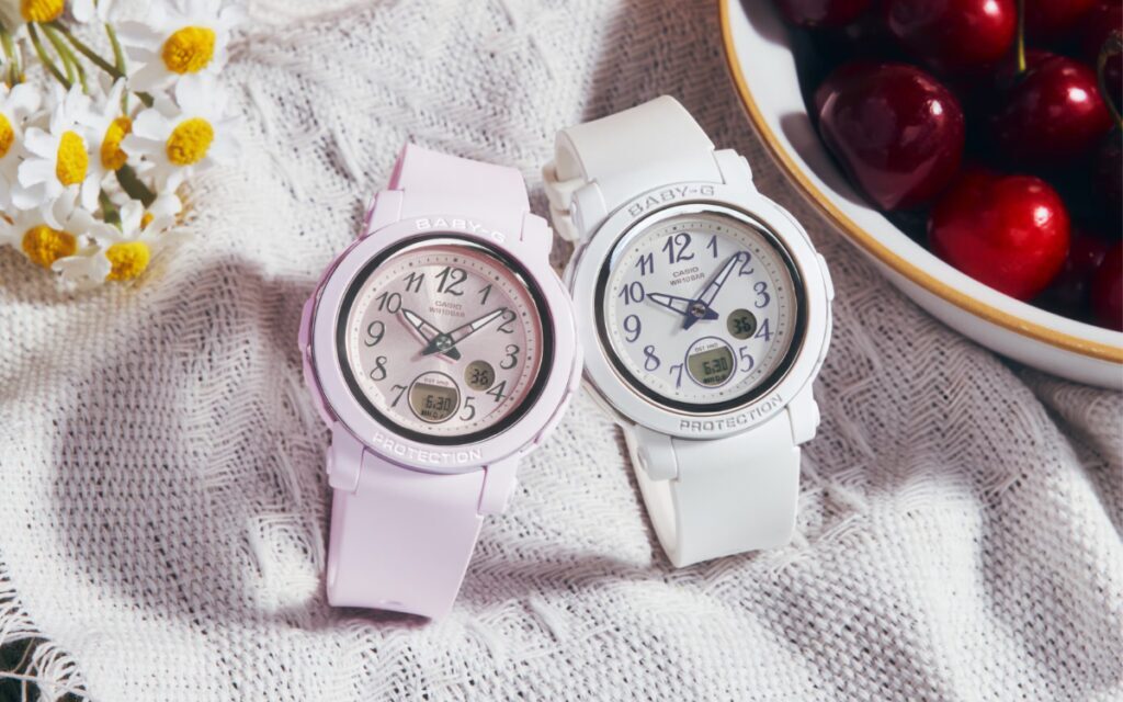 Две часовые модели Casio Baby-G BGA-290SA на белом фоне