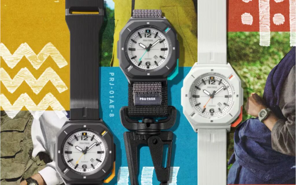 Часы Casio Pro Trek PRJ-01 и два других ожерелья