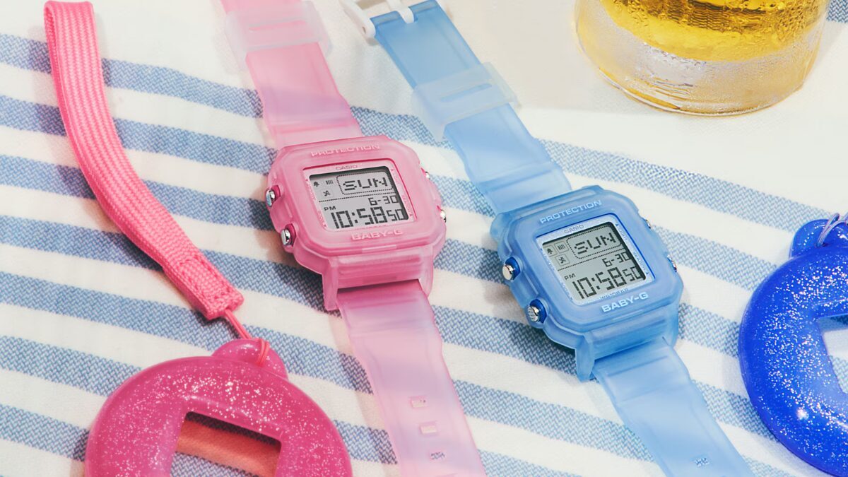 Два пластиковых наручных часика Casio Baby-G в прозрачных корпусах голубого и розового цветов