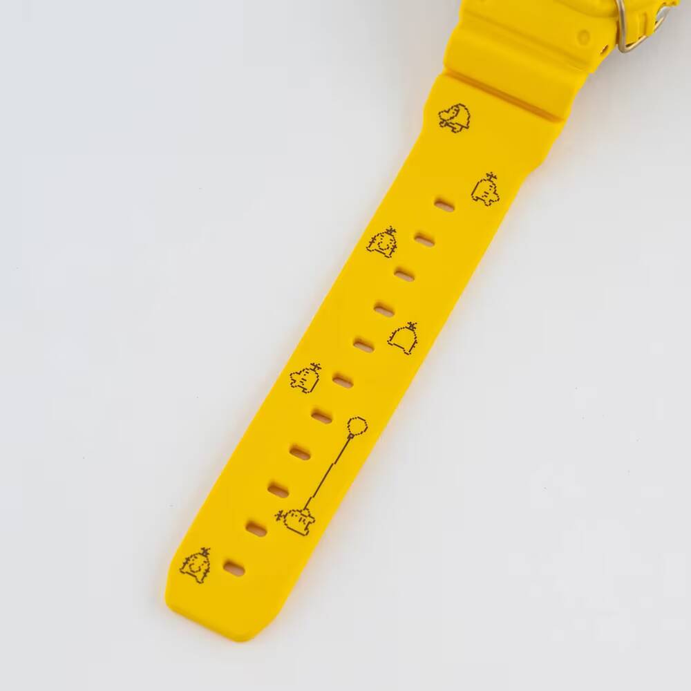 Жёлтые часы G-Shock с пиксельными рисунками из Mother 3