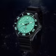 Часы Timex Deepwater с титановым корпусом и светящимся циферблатом