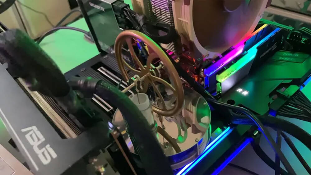 Двигатель 1816 года раскрутился от жара ПК на AMD Threadripper 3970X 1 Двигатель 1816 года раскрутился от жара ПК на AMD Threadripper 3970X