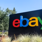знак eBay уличная сценка деревья растения