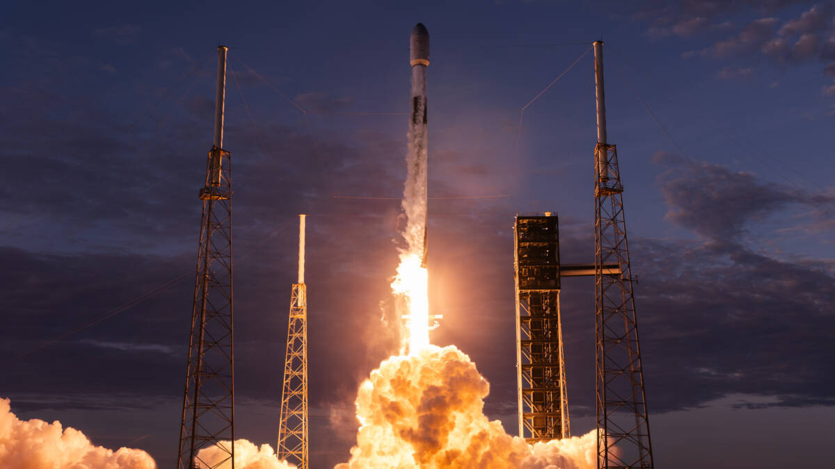 Falcon 9 вывела 29 спутников Starlink и заодно испытала 2 возвращаемые капсулы 2 Ракета Falcon 9 стартует с ракета-носителя Starlink