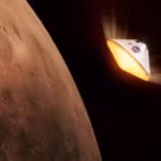 Космический корабль Firefly около Марса