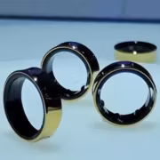 Кольцо Galaxy Ring 2 с черным и золотым дизайном
