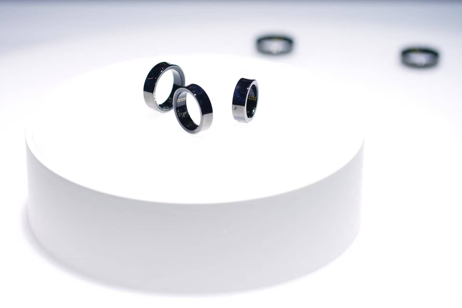 Galaxy Ring 2, новые складные и часы. Что Samsung покажет 22 июля 3 Кольца Galaxy Ring 2 разноцветные металлические