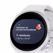 Smartwatch Galaxy Watch 4 дисплей с отображением тренировки
