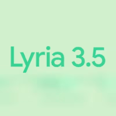 Надпись Lyra 3.5 на светлом фоне
