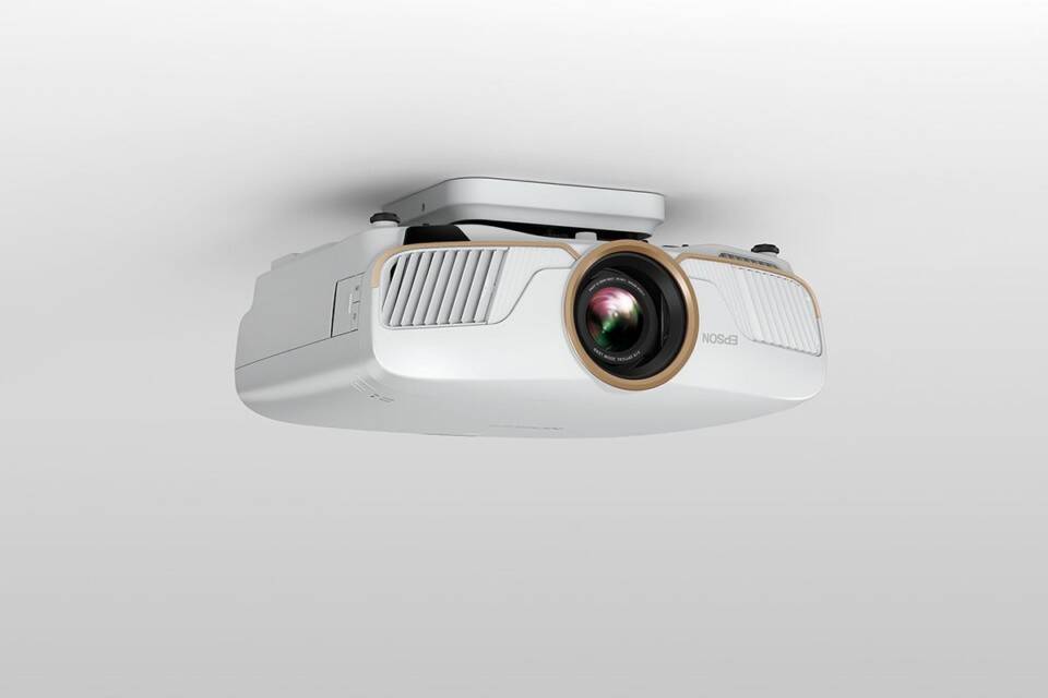 Лучшие проекторы 2026 года: подробный обзор 12 Беспроводной проектор Epson EpiqVision Ultra 4K
