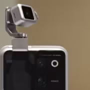 Смартфон Honor Robot Phone с камерой и стабилизатором