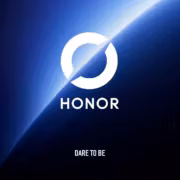 Логотип Honor с землей и космосом на фоне