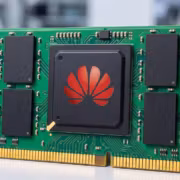 Память DRAM Huawei на материнской плате