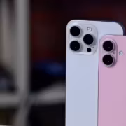 Два iPhone 13 Pro и iPhone 13, мятный и фиолетовый цвета