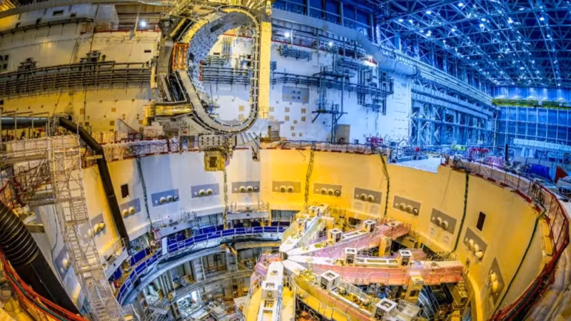 секрет вакуумной камеры для реактора ITER внутри цеха