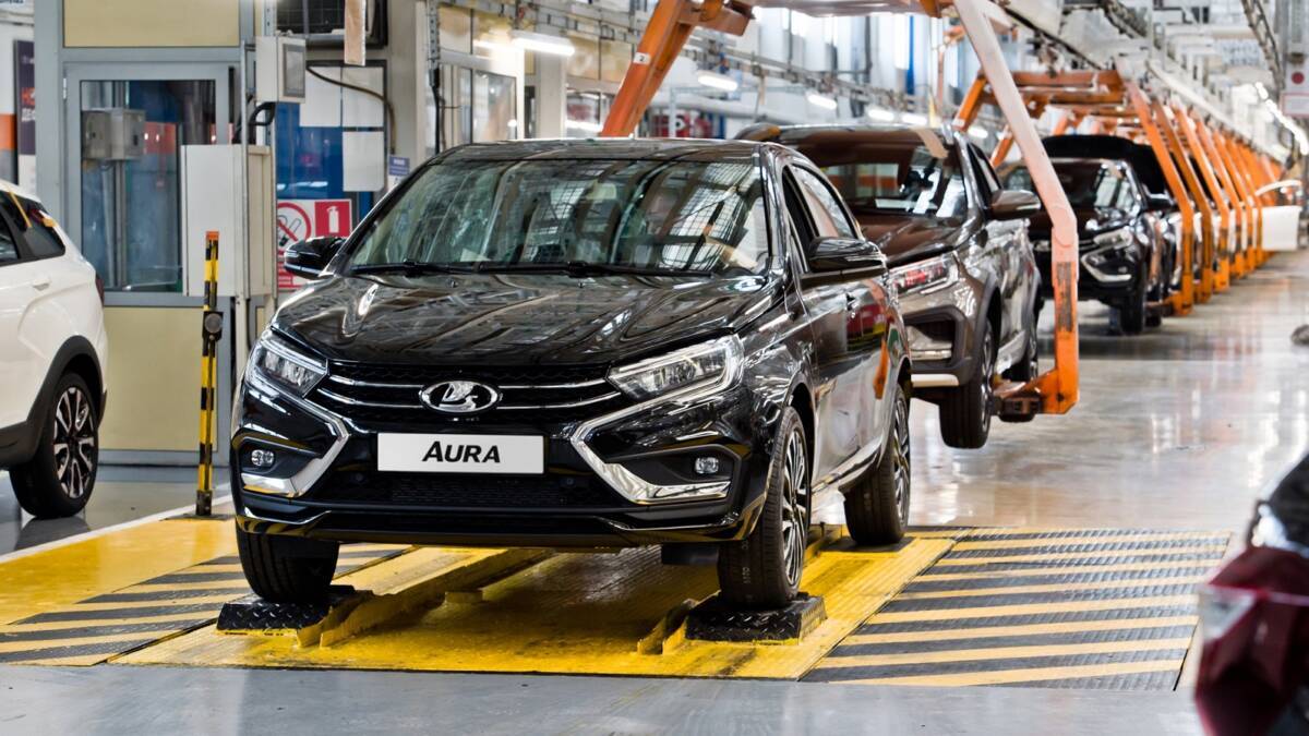 Климат-контроль и телематика появились во всех версиях седана Lada Aura 2 Автоматическая станция для проверки уровня давления шины