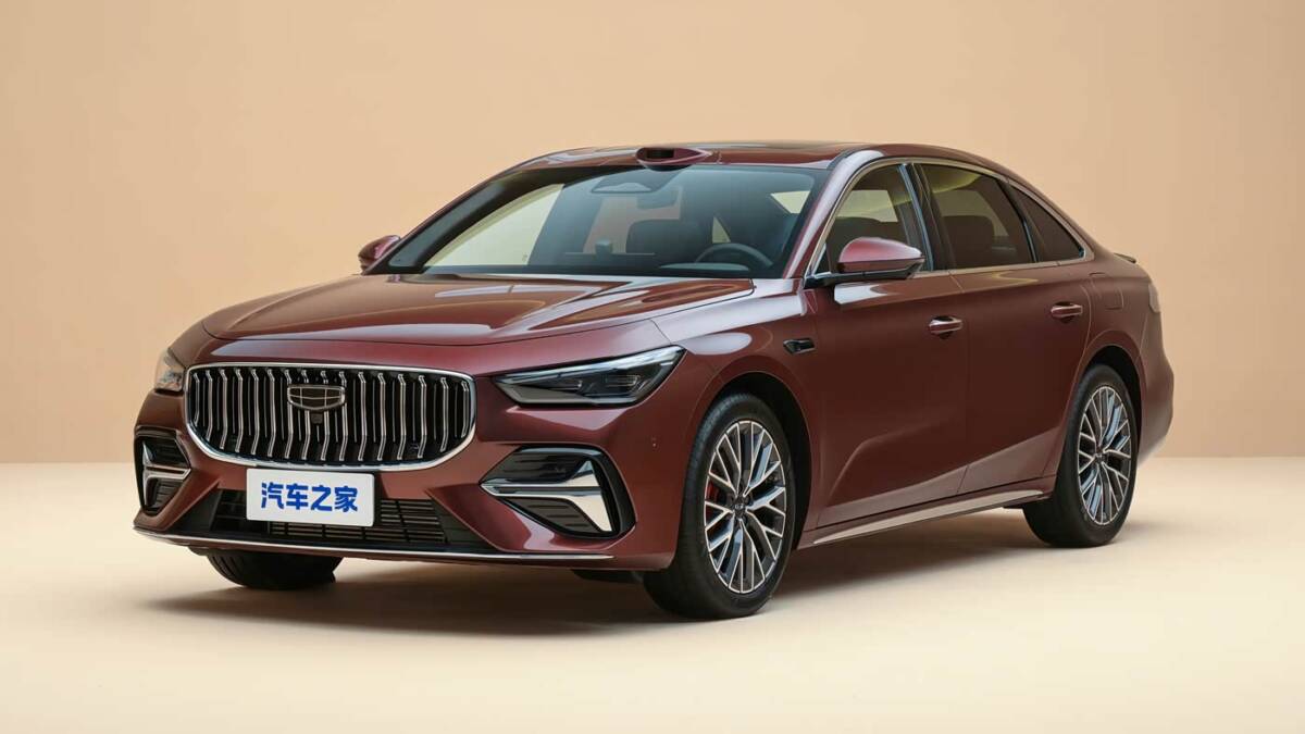 Крупный план седана Geely Preface L Plus на фоне бежевого цвета