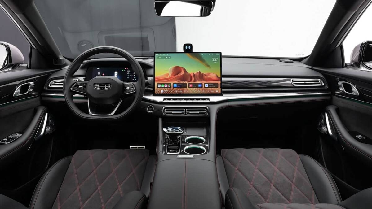внутренний интерьер Geely Preface L Plus,eкран,приборная панель