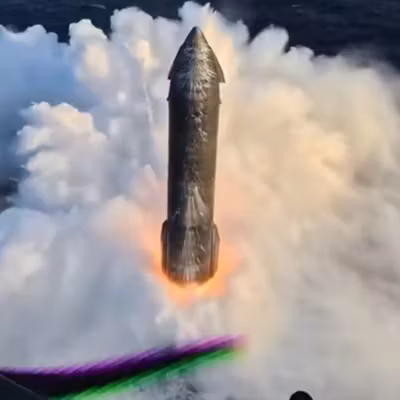 Космический корабль Starship мягко сел в океан