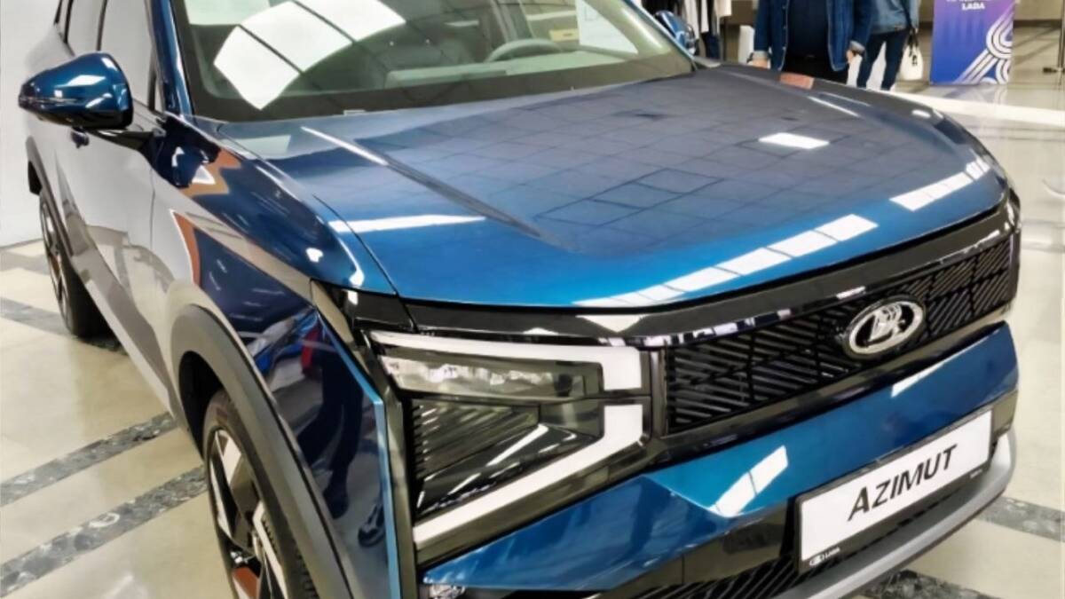 Lada Azimut показали в цвете «Кориандр» до старта продаж 6 Новая Lada Azimut в цвете Кориандр на выставке