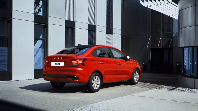 Летняя Lada Iskra почти не капризничает, но зимой у неё всплывают странные сбои