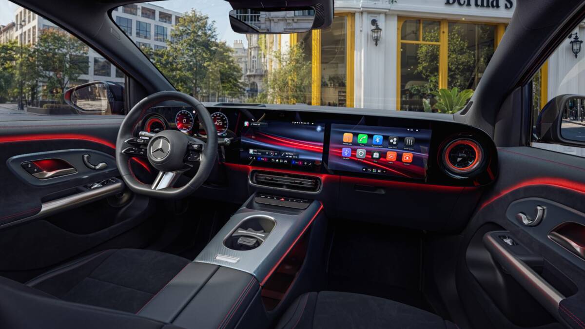 Интерьер Mercedes-Benz GLA Electric дисплей и руль