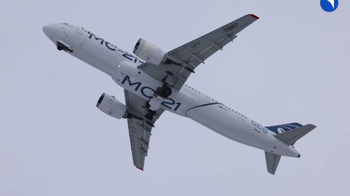 МС-21 получил 65,8 млрд рублей на доводку и сертификацию к 2027 году