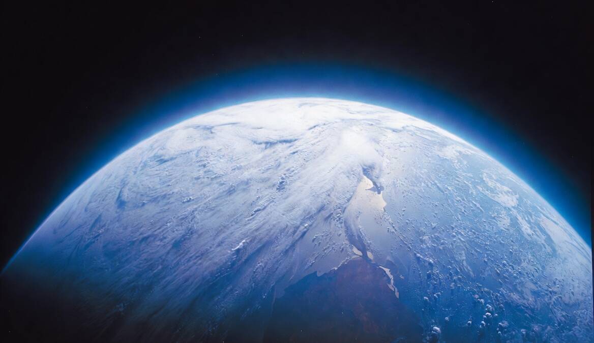 На орбите уже больше 10 тыс. активных спутников, и Роскосмос с NASA усилят координацию