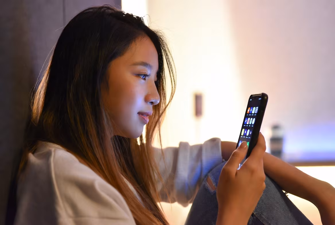После удаления из App Store и Google Play спрос на VK и Max вырос почти в 1,8 раза