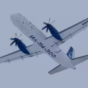 Самолет Ил-114-300 на взлёте