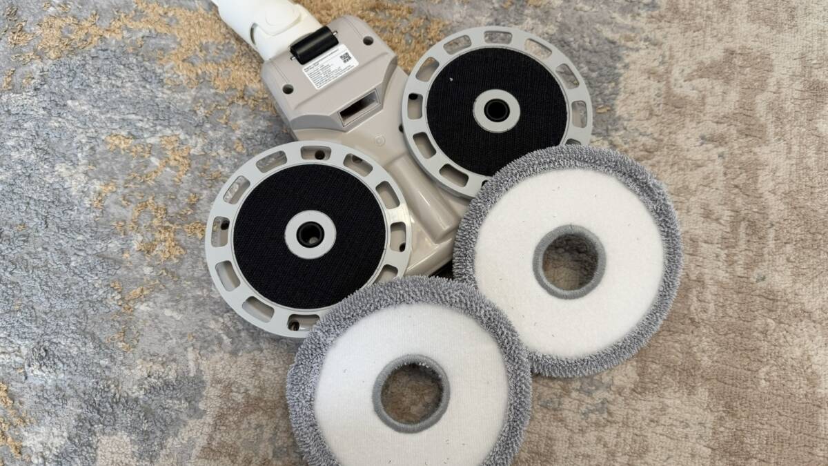 два очистительных диска и мотор Dreame R10S Slim Aqua