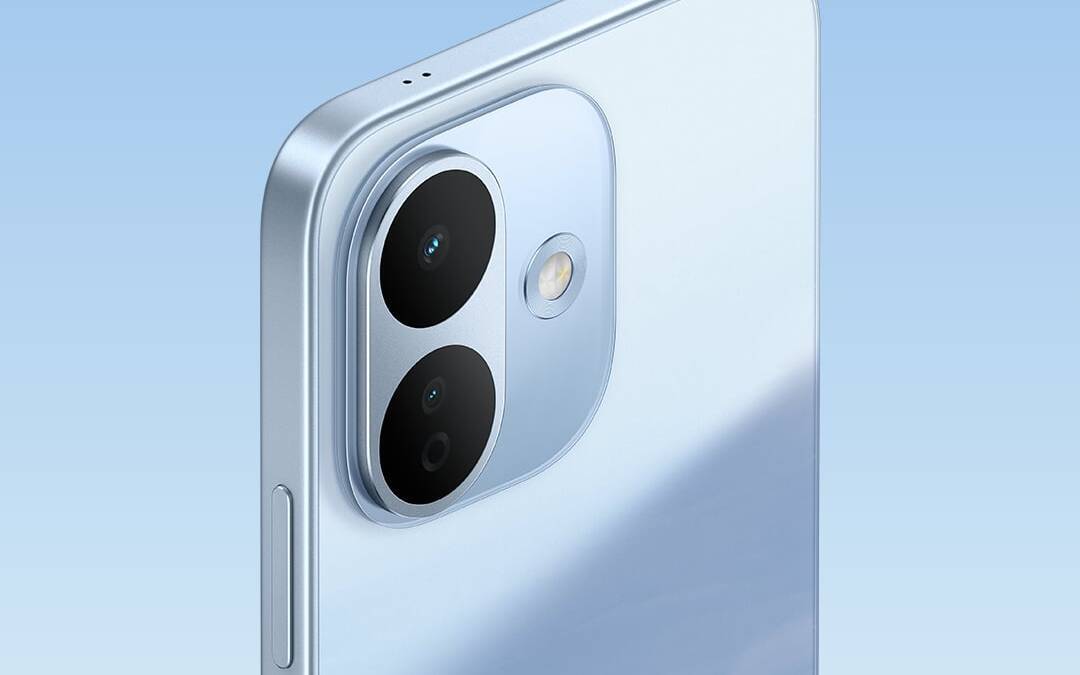 Смартфоны Redmi Note 17 выйдут 14 июля, а Pro получит батарею 10 000 мА·ч 8 Задняя часть смартфона Redmi Note 17 с двумя камерами и вспышкой