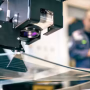 Робот-лазер для остекления Superjet-100 МС-21
