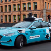 Роботакси Яндекса появляется на московской улице