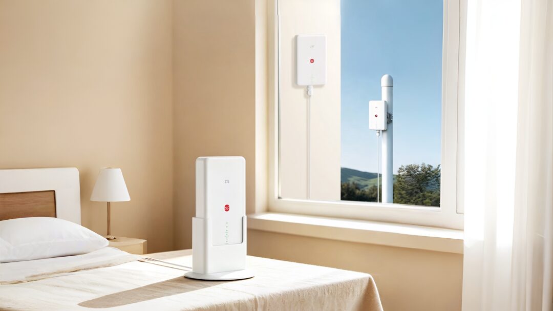 Роутер ZTE G5 Max получил Wi‑Fi 7, 2.5GbE PoE и уличный корпус с защитой IP65 3 Зонтик, модем ZTE G5 Max на столе у окна