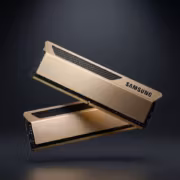 Оперативная память Samsung с золотым корпусом
