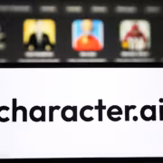 Экран смартфона с логотипом character.ai на фоне интерфейса