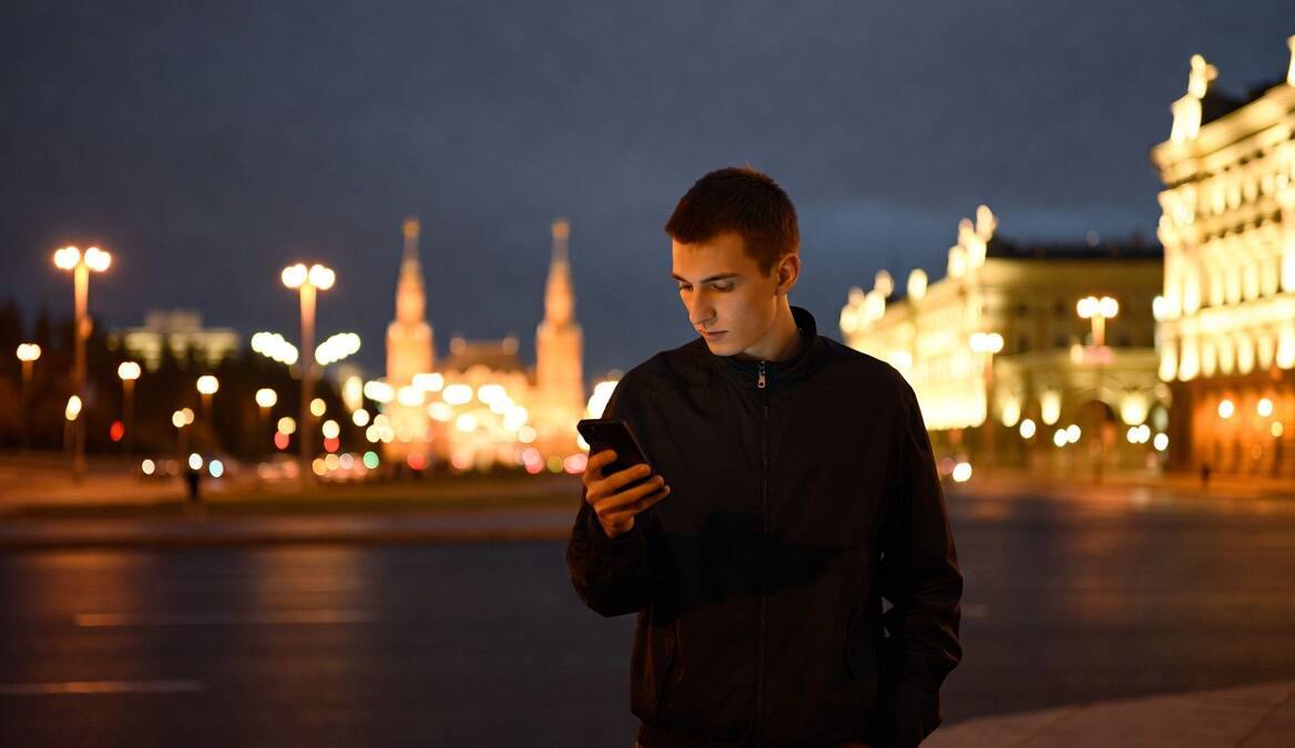 Штраф до 700 тыс. рублей: российским сайтам запретили вход через Google и Apple ID 1 Штраф до 700 тыс. рублей: российским сайтам запретили вход через Google и Apple ID