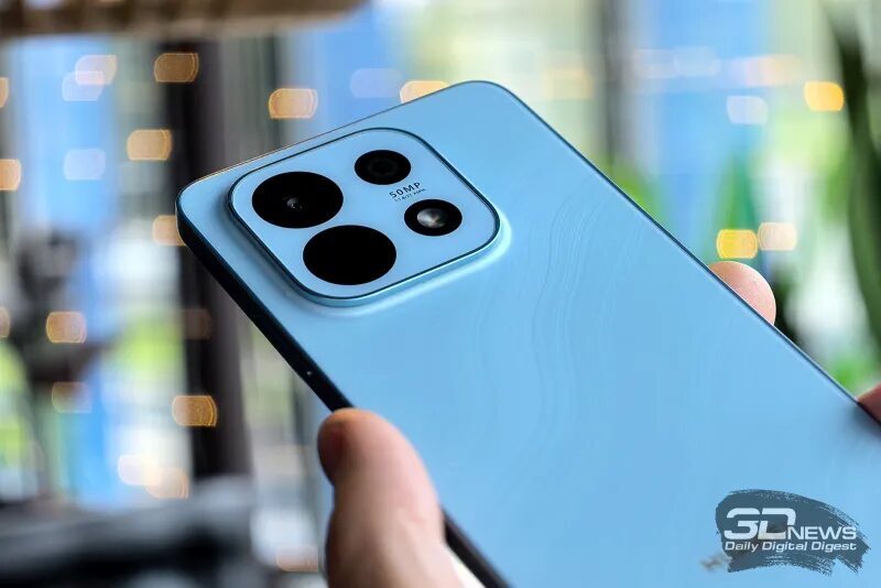 Смартфон Huawei nova Y74 с крупными камерными модулями