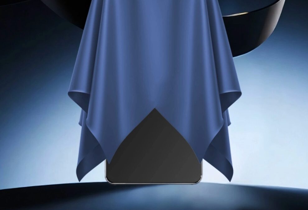 Смартфон BlueFox Aura A1 на подставке под тканью
