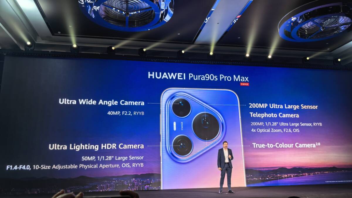 Презентация Huawei Pura 90s Pro Max на сцене