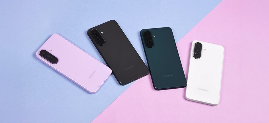 Четыре смартфона Samsung Galaxy A37 разных цветов раскладка