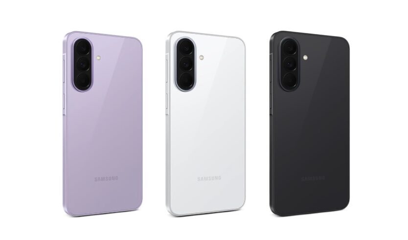 Цветные смартфоны Samsung Galaxy A37 с тремя камерами
